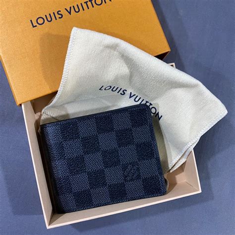 louis vuitton money clip wallet ราคา|Louis Vuitton wiki.